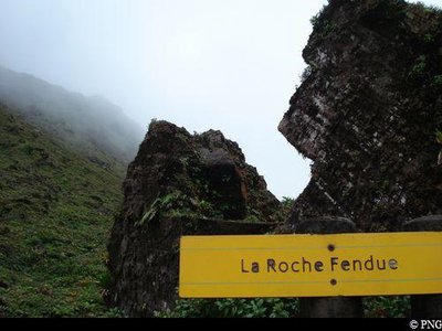 la Roche Fendue